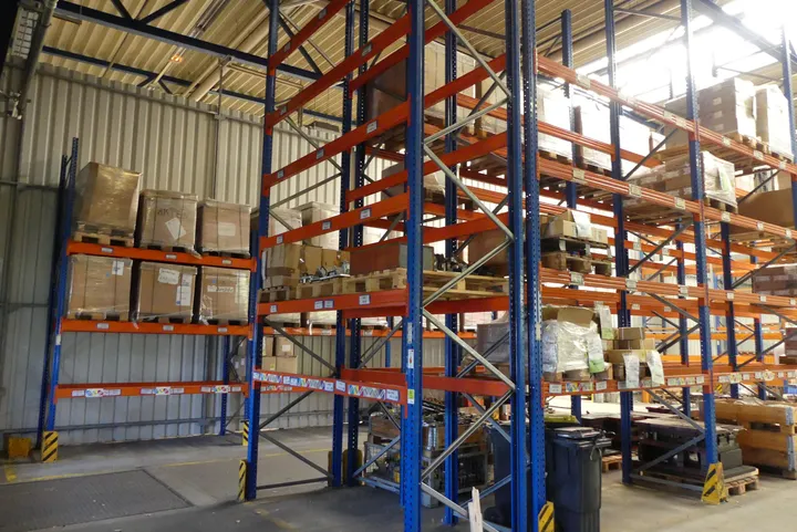 Schulte - Palettenregal, 1 Feld, ohne Inhalt Maße in cm ca. 270 x 110 x 700 / Tragkraft: max. 15600 kg pro Feld